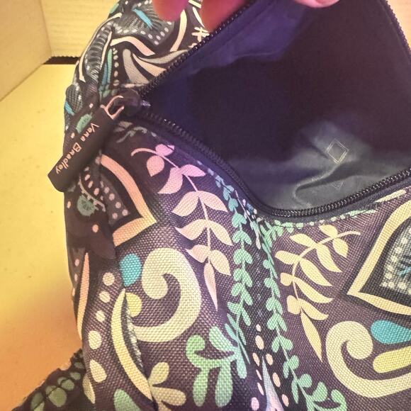 VERA BRADLEY cross Body Bag Blue and White GORGEOUS with adjustable strap - Picture 6 of 8